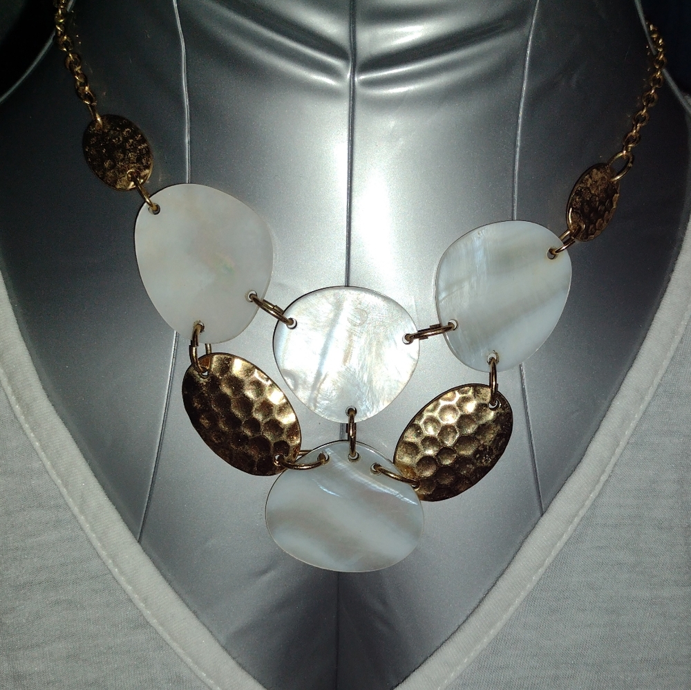 Vintage Necklace/Choker with Mother of Pearl